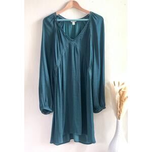 Hinge Hunter Green Satin Textured Dress